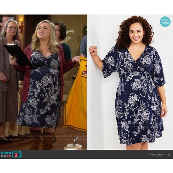 Motherhood Maternity Navy White Floral Flutter Sleeve Wrap Dress Size Medium NWT - Picture 2 of 13